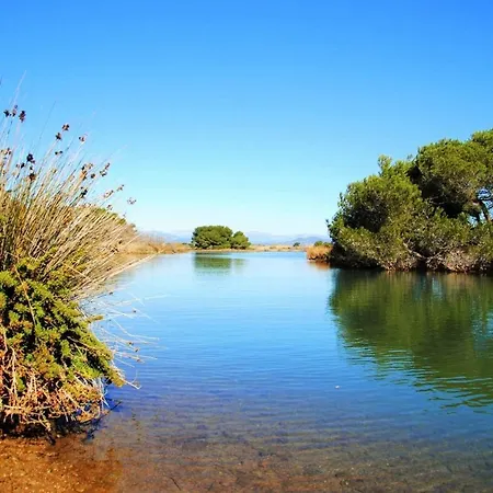 Quiet With Garden And Terrace In 度假居 *