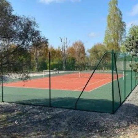 Quiet With Garden And Terrace In *