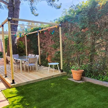 Quiet With Garden And Terrace In Holiday home Frejus